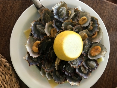 A plate of limpets